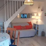 Location D'un Pavillon De 아파트 *